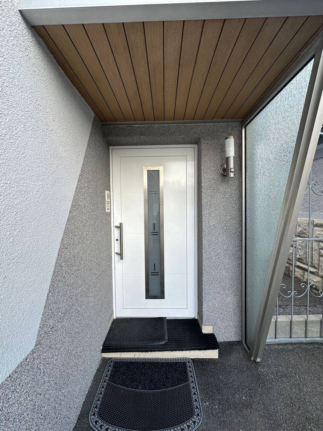 Stadtnahe Wohnung mit drei Zimmern sowie Balkon und Einbauküche in Heidenheim, 89518 Heidenheim an der Brenz