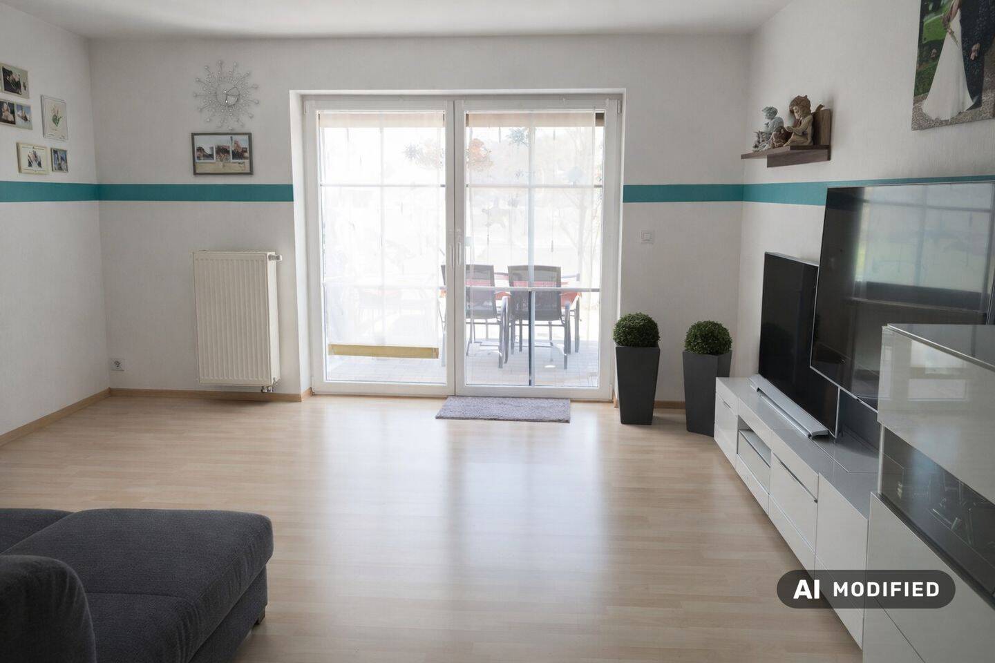 Wohnen wie im eigenen Haus – Moderne 3-Zimmer-Terrassenwohnung mit großem Garten in Schwarzach, 94374 Schwarzach