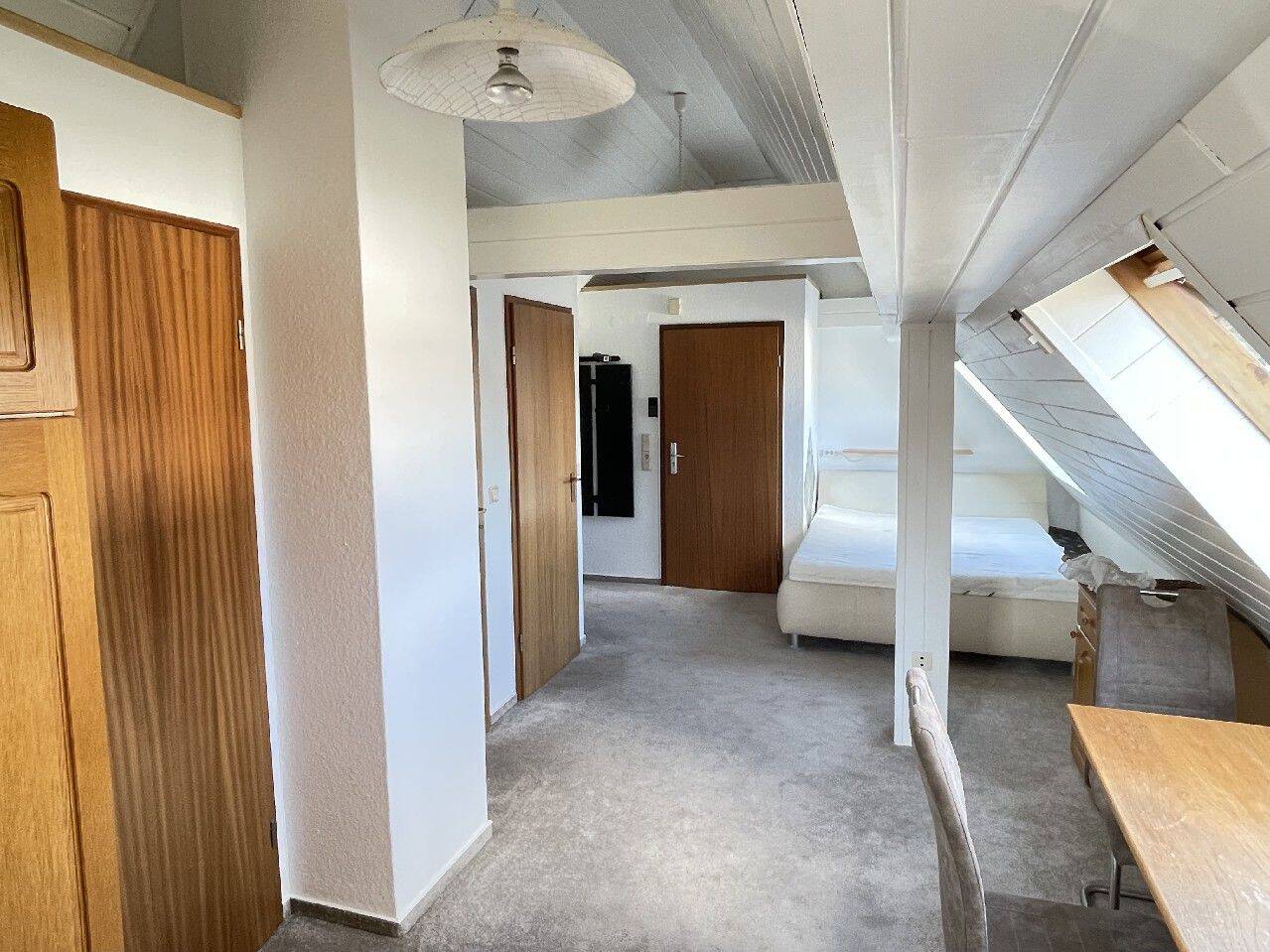 Neuhermsheim: Schnuckelige Wohnung für Singles, komplett möbliert!, 68163 Mannheim (Fabrikstation Lindenhof Neuhermsheim Neuostheim)