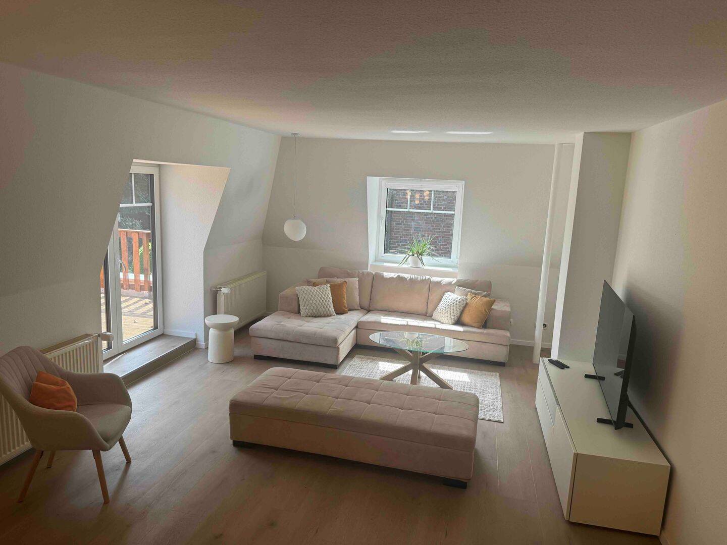 Sonnige 4-Zi Wohnung mit Dachterrasse nahe UKE, 22529 Hamburg (Hamburg-Nord)