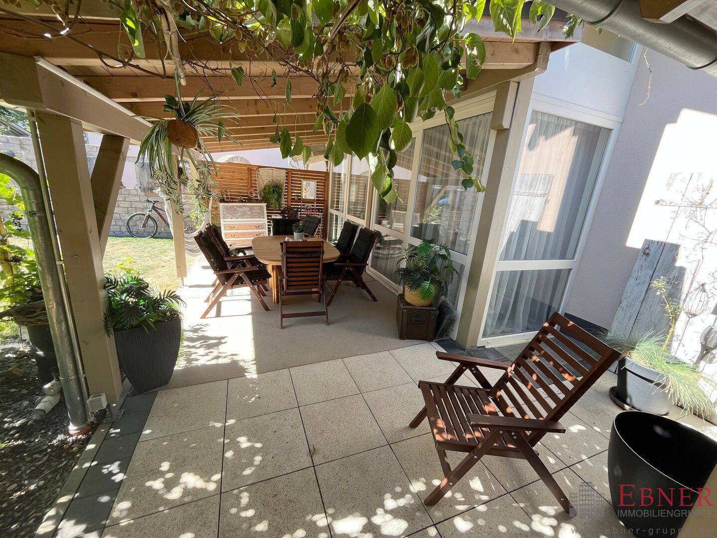 Sonniges Wohnhaus mit ELW in Viechtach, 94234 Viechtach