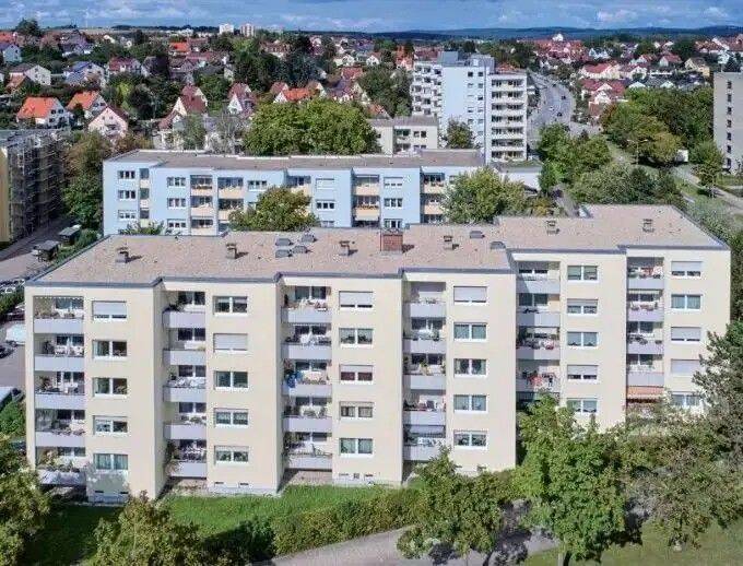 renovierte 4-Zimmer-Wohnung +++ genossenschaftlicher Vermieter, 93057 Regensburg (Brandlberg-Keilberg Konradsiedlung-Wutzlhofen Reinhausen Sallern-Gallingkofen)