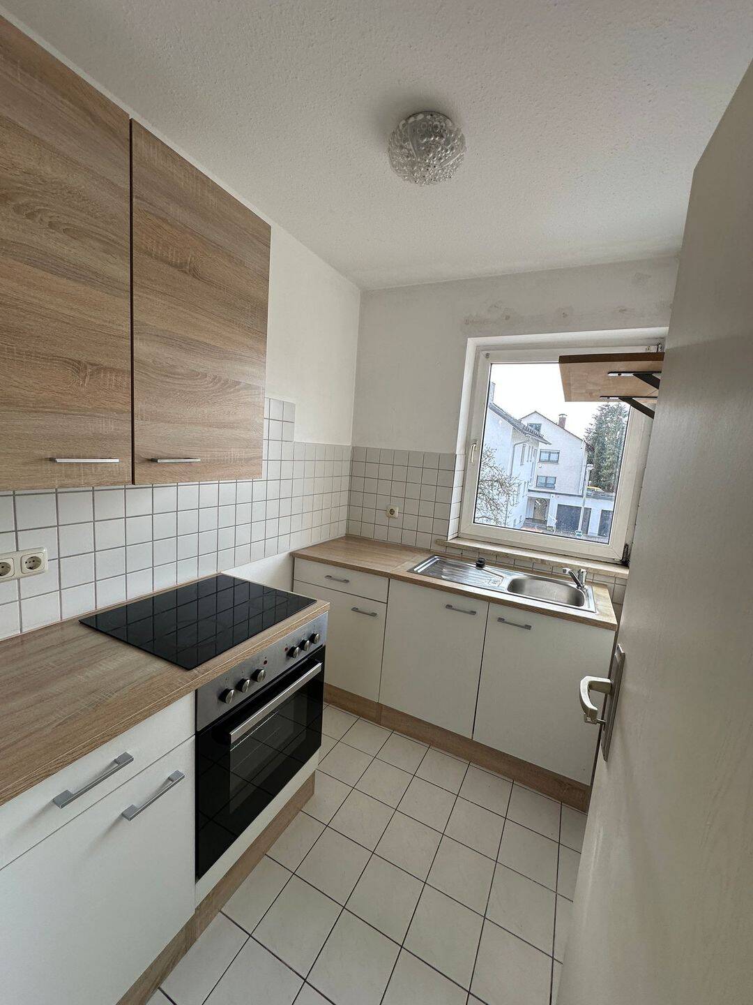 Schöne helle 2-Zimmerwohnung im Norden Coburgs, 96486 Lautertal