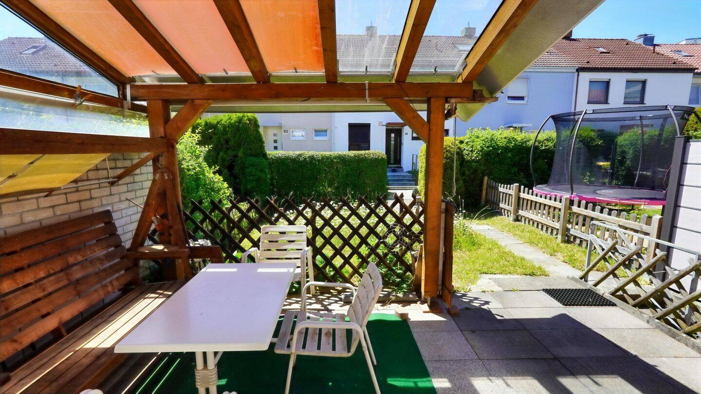 CHARMANTES REIHENMITTELHAUS IN GUTER WOHNLAGE, 88045 Friedrichshafen