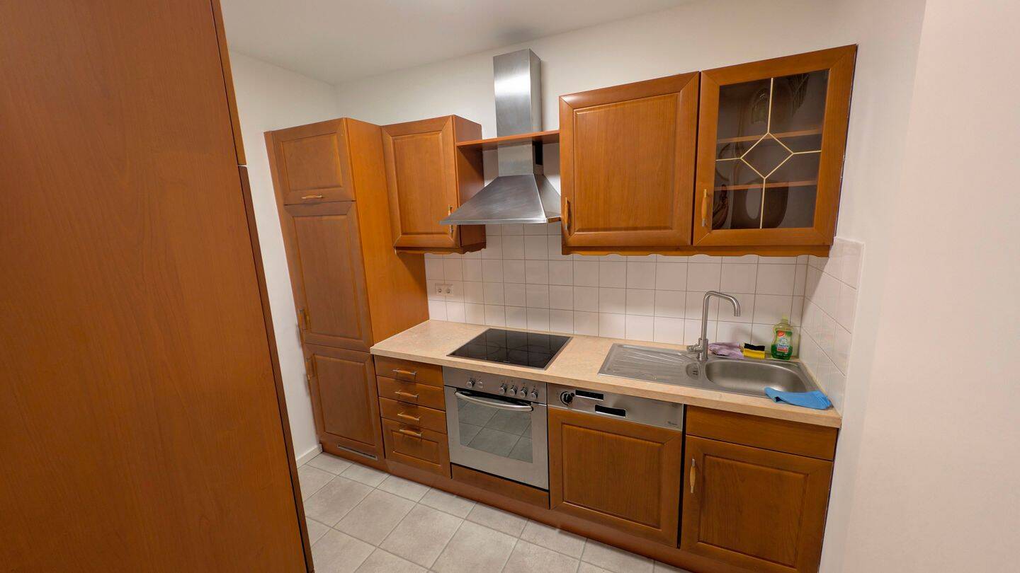 Helle möblierte 1-Zimmer-Wohnung mit großem Balkon in Berlin-Schöneberg, 10829 Berlin (Tempelhof-Schöneberg Schöneberg)
