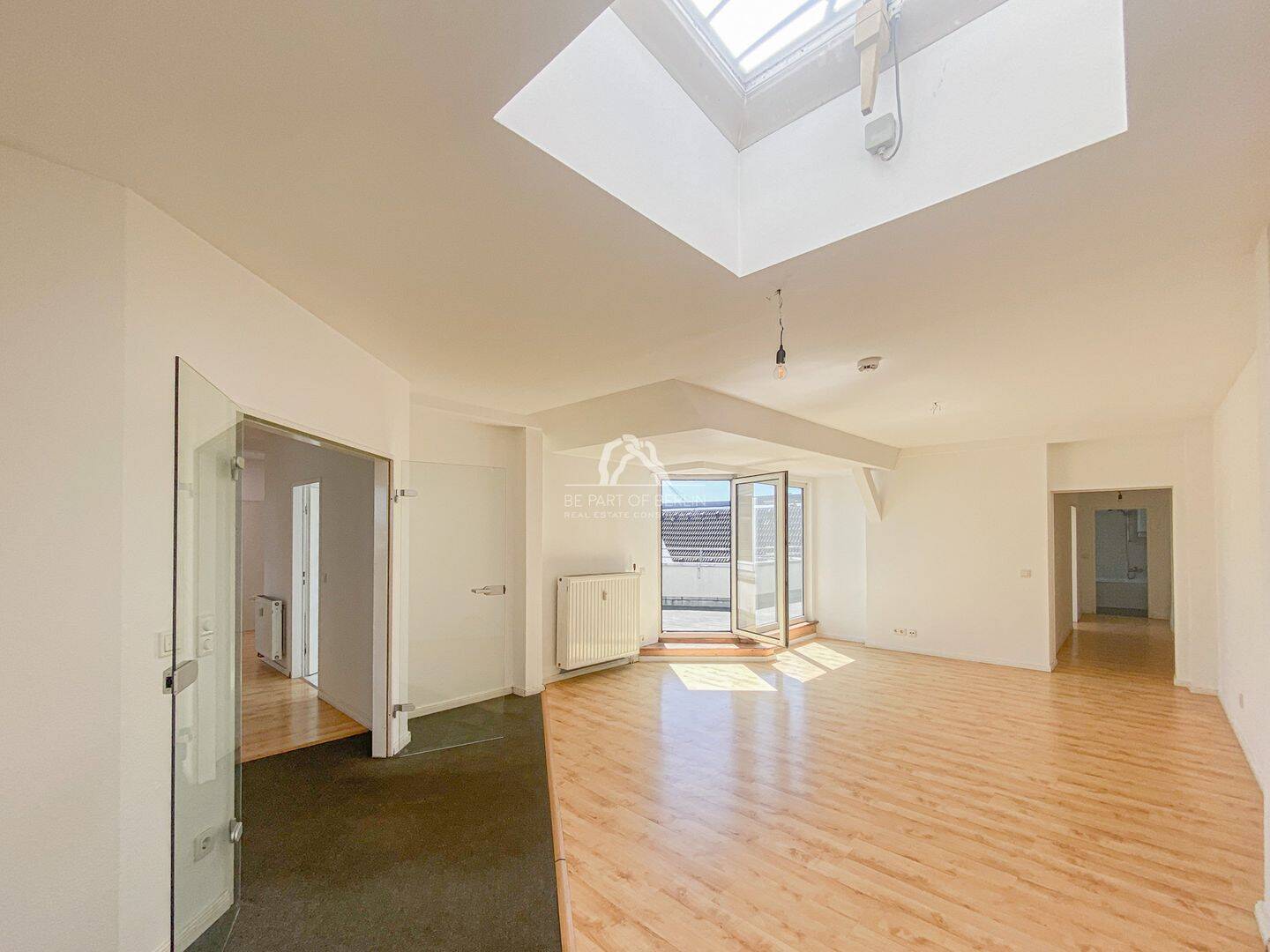 MOABIT AT IT’S BEST! SPANNENDE DACHGESCHOSSWOHNUNG MIT GROßER TERRASSE  & AUFZUG! PROVISIONSFREI!, 10557 Berlin (Mitte Hansaviertel Moabit Tiergarten)