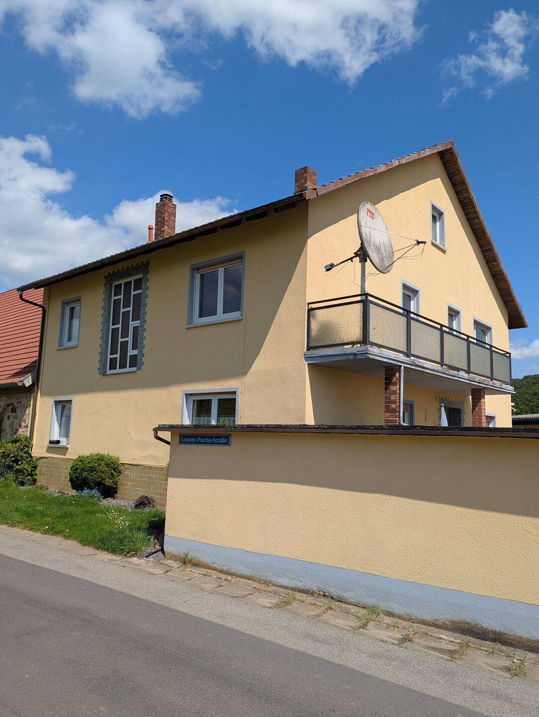 Einfamilieneckhaus, 97654 Bastheim