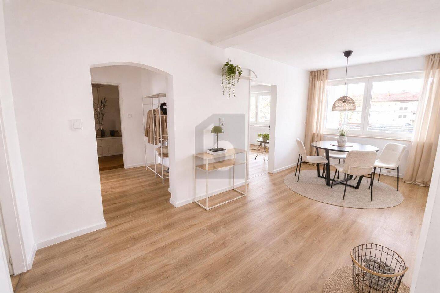 FRISCH RENOVIERT UND GROßZÜGIG, 86343 Königsbrunn