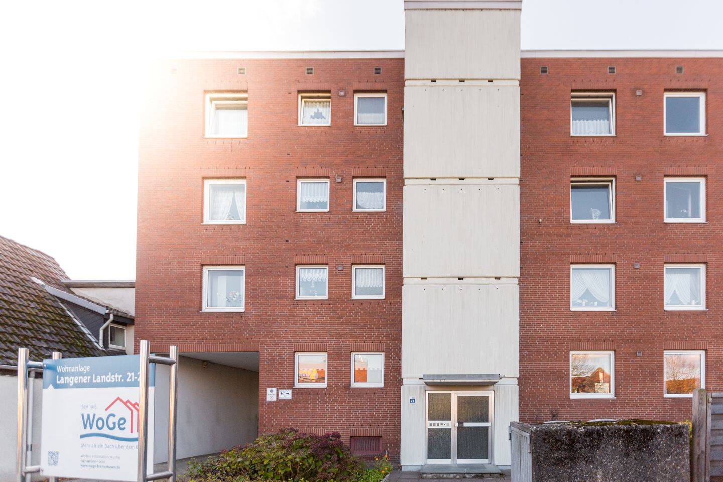 Günstige zentrale 2-Zimmer-Wohnung in Bremerhaven-Lehe!, 27580 Bremerhaven (Lehe Speckenbüttel Weddewarden Überseehafen)