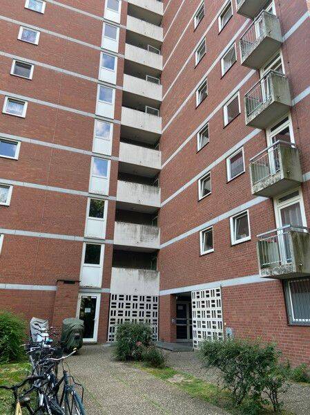 Singles aufgepasst: 1-Zimmer-Wohnung mit Balkon!, 60439 Frankfurt am Main (Heddernheim Kalbach Niederursel Praunheim)