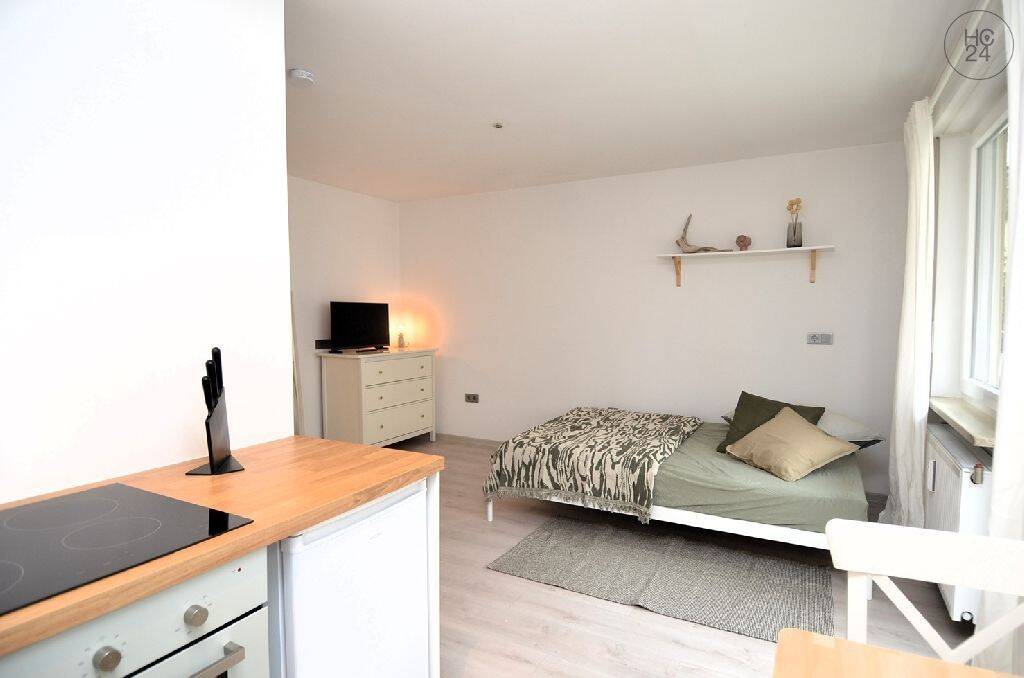 Altstadtflair inklusive – voll möblierte Wohnung mit Balkon in der Augsburger Altstadt, 86150 Augsburg (Innenstadt)