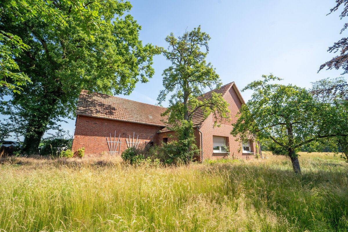 Landhof mit Scheune und Garten – 5.560 m² mit eigenem Ackerland, 31603 Diepenau