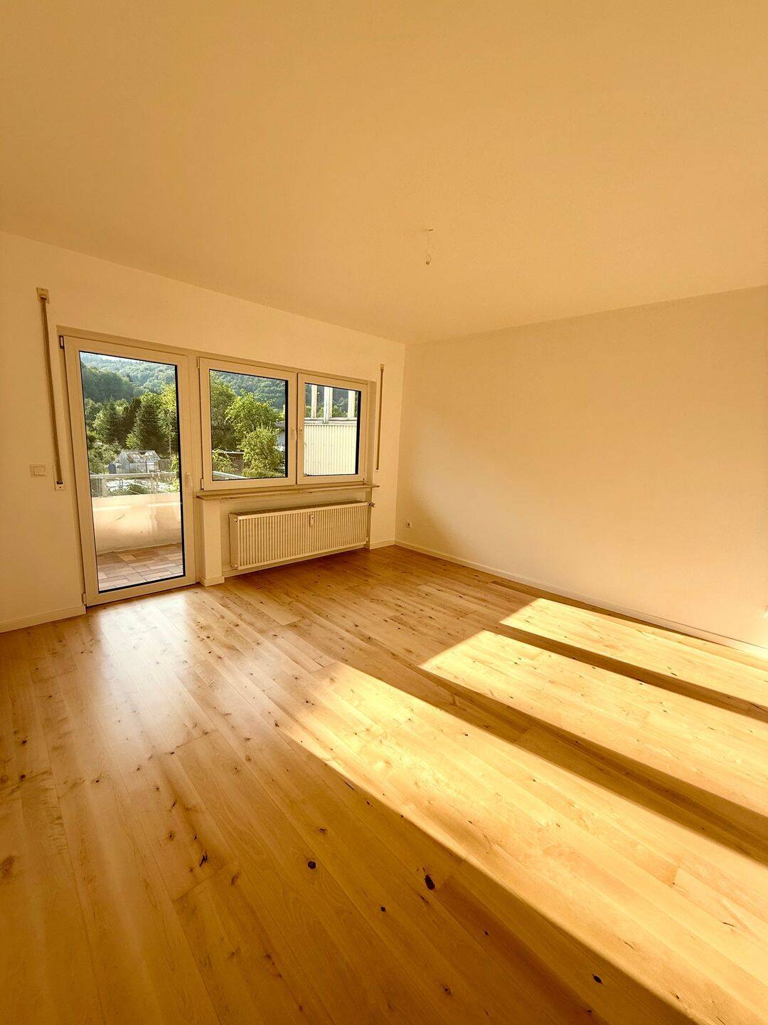 Frisch renoviert: Helle 95 m² in Biebergemünd Kassel, 63599 Biebergemünd