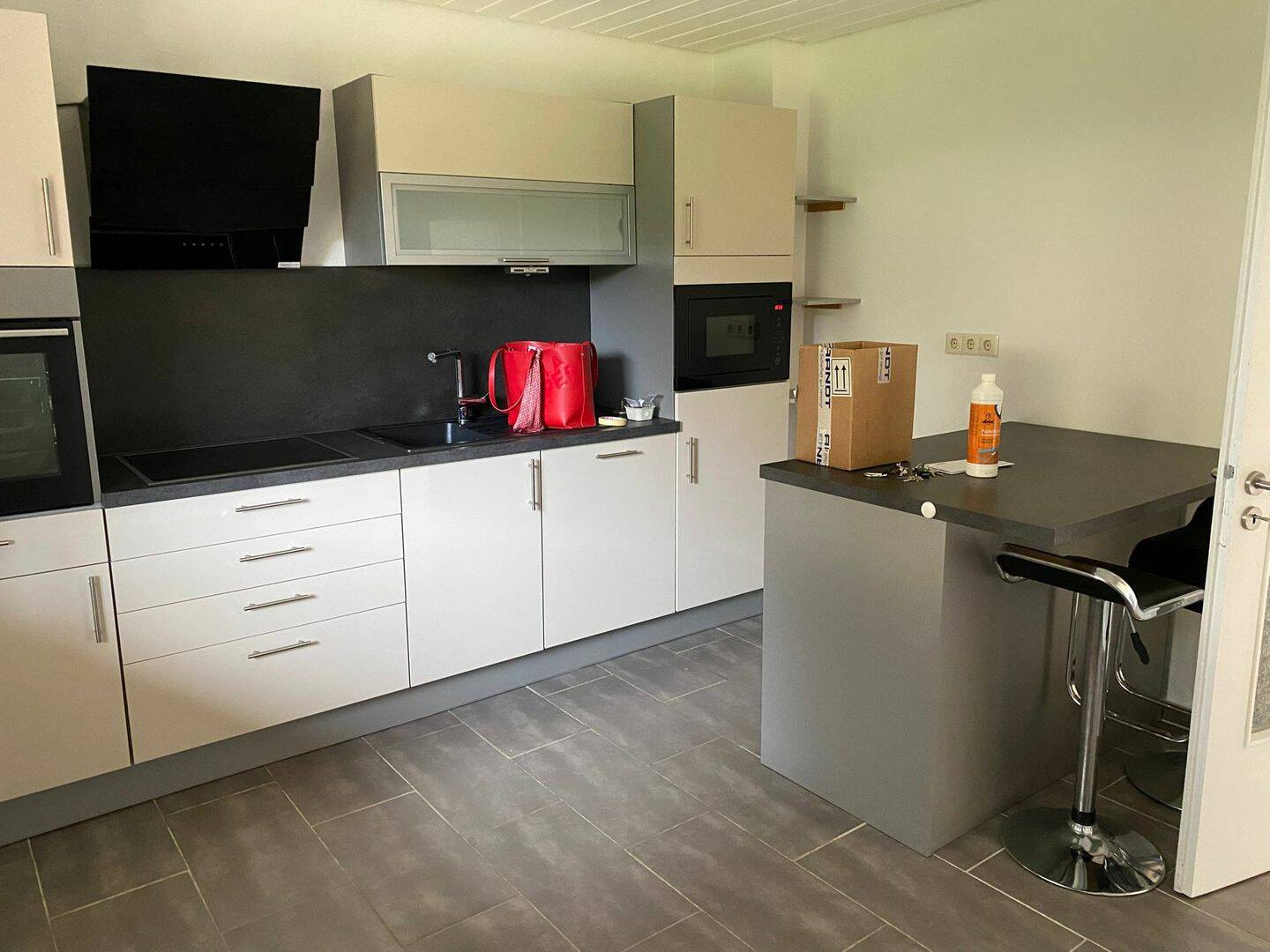 Einladende 4-Zimmer-Erdgeschosswohnung mit eigenem Garten. Ideal für Familien!, 87748 Fellheim