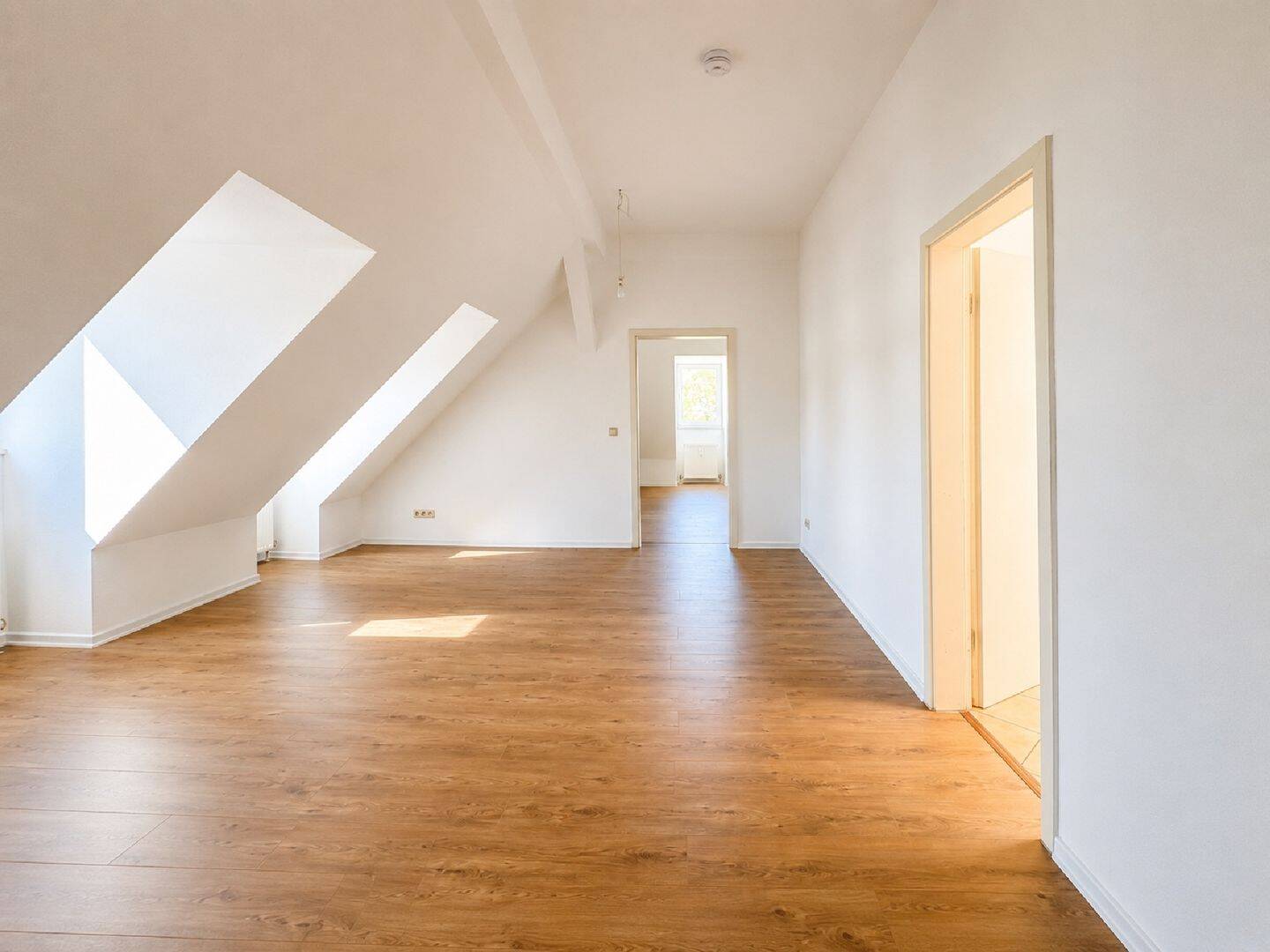 Renovierte 2 Zimmerwohnung in ruhigem Hinterhaus in Reudnitz!, 4317 Leipzig (Neustadt-Neuschönefeld Reudnitz-Thonberg Zentrum-Ost)