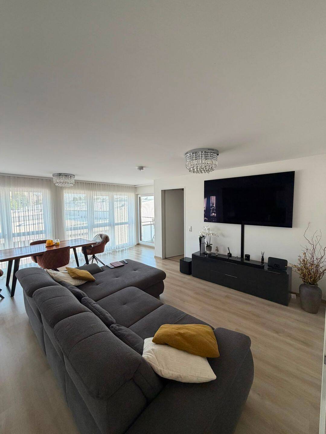Moderne 4 Zimmer Wohnung mit 2 Bädern, 83512 Wasserburg a. Inn