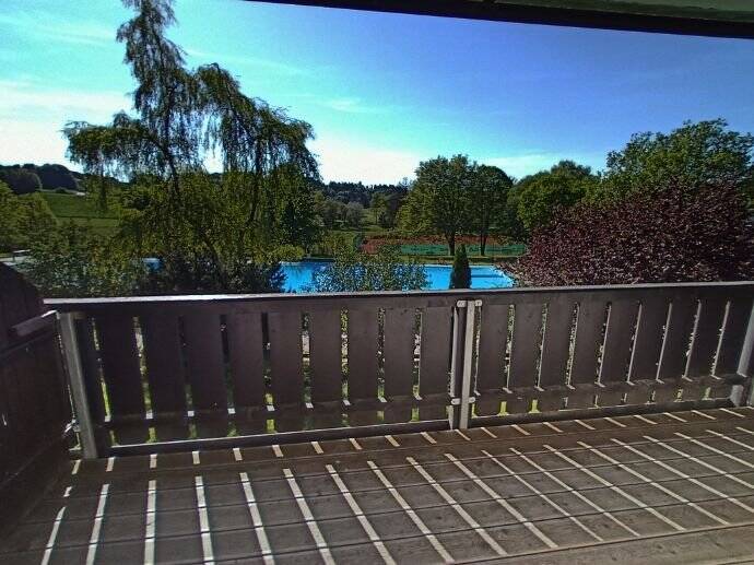 Schöne 1-Zimmer-Wohnung mit großem Balkon und toller Aussicht in Vachendorf bei Traunstein, 83377 Vachendorf