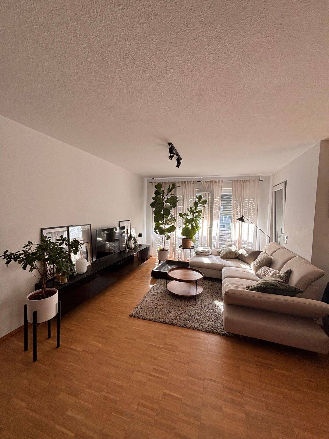 Helle 3-Zimmer Wohnung mit hochwertiger Küche zur Übernahme, 91058 Erlangen (Bruck Eltersdorf Erlangen-Süd Sebaldussiedlung Tennenlohe)