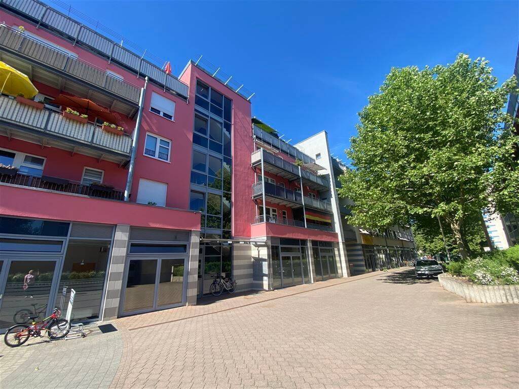 Erfurt* Karree am Südpark* renovierte große 1 Zimmer-Wohnung mit Balkon* sep. Küche* Wannenbad*, 99096 Erfurt (Altstadt Brühlervorstadt Daberstedt Löbervorstadt Melchendorf)