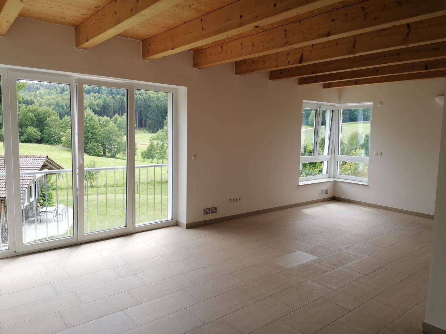 Helle 2,5-Zimmer-Wohnung am ruhigen Ortsrand, 94541 Grattersdorf