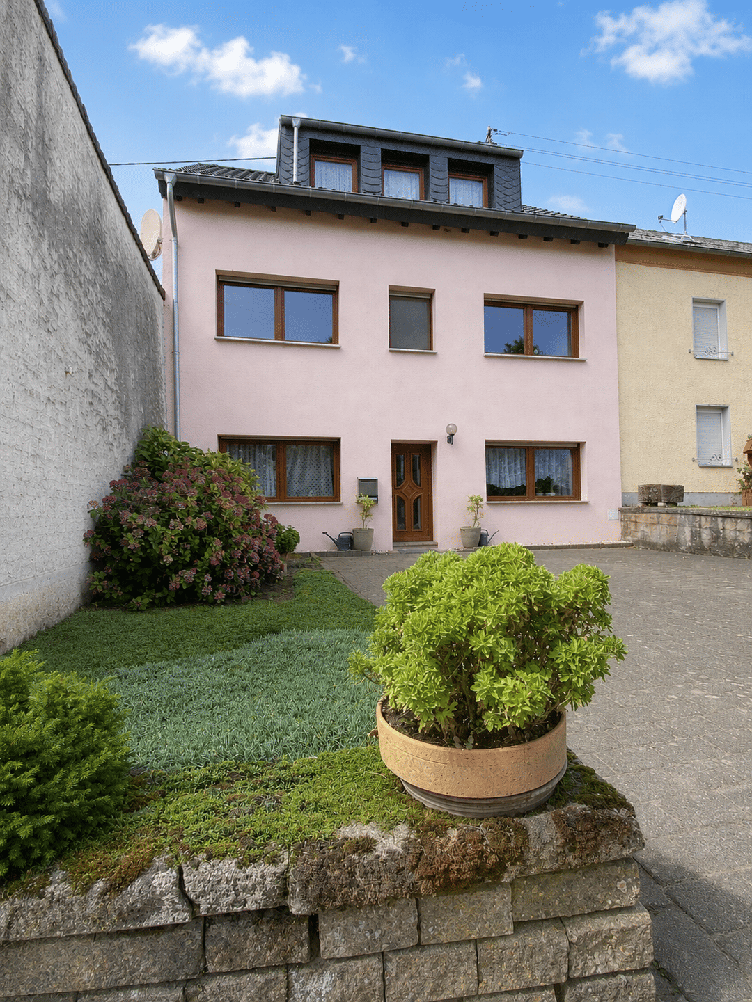 Ruhige Lage mit Garten in Grenznähe Luxemburg!, 54298 Eisenach