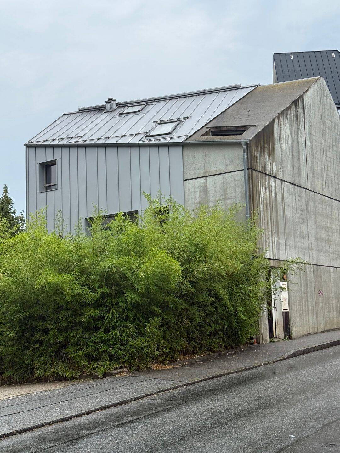Modern möblierte 37-m²-Wohnung – frisch renoviert, neue Küche & neues Bad, 94032 Passau (Altstadt Haidenhof-Nord Haidenhof-Süd Innstadt)