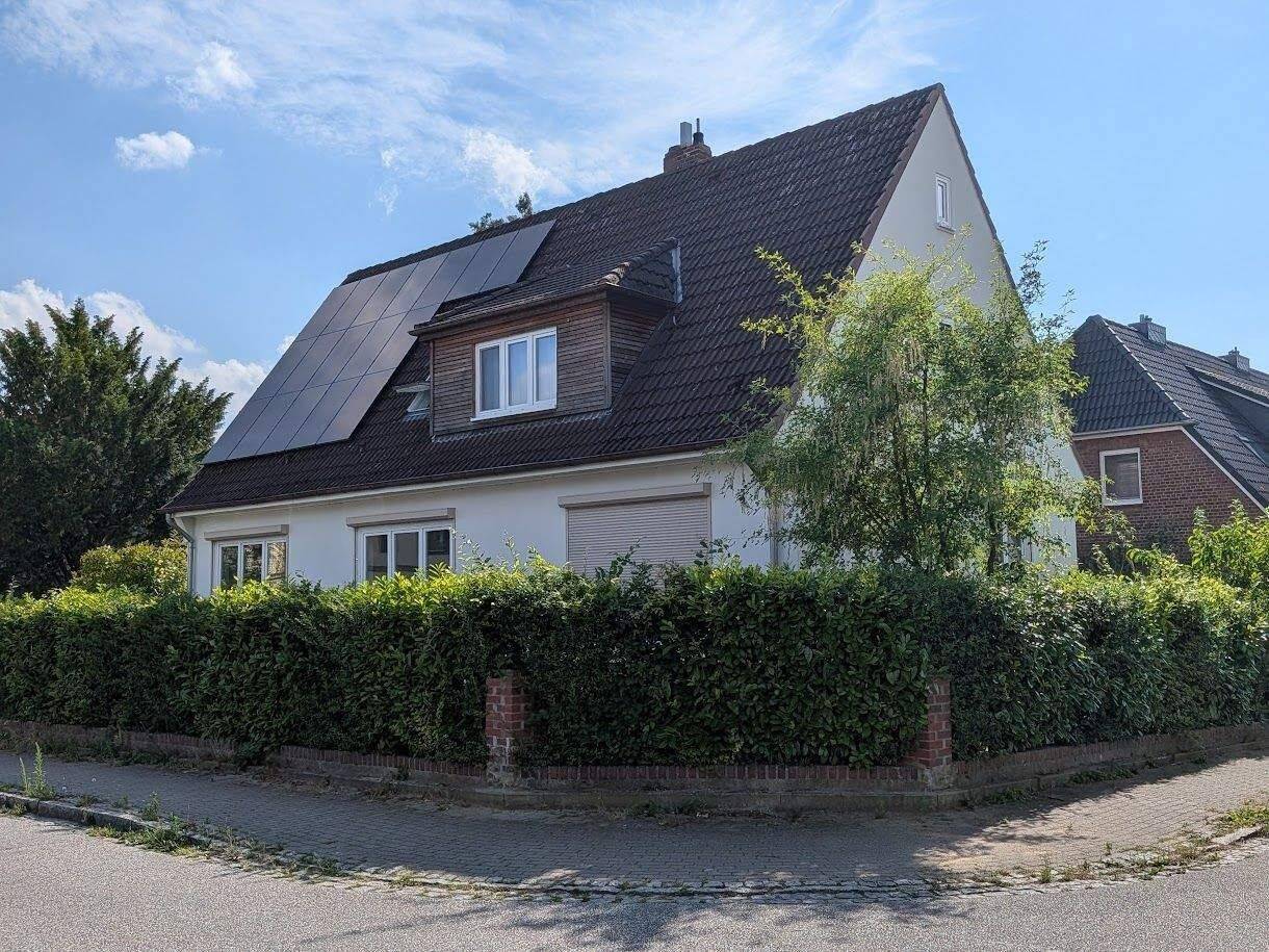 Möbliertes Einfamilienhaus in Wedel sucht Mieter für 2-3 Jahre!, 22880 Wedel