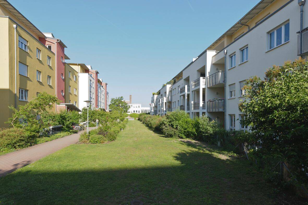 Helle 3-Zimmer-Wohnung mit Tiefgaragenstellplatz und Südbalkon!, 90408 Nürnberg (Großreuth h. d. Veste Gärten h. d. Veste Maxfeld Nordbahnhof Sankt Johannis)