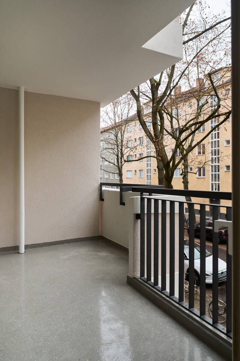 Charlottenburg: Eislebener Str: VERMIETETE 4-Zi-Whg, 92m² – 4.OG + SÜD-Loggia – kündbar in 9 Monaten, 10789 Berlin (Tempelhof-Schöneberg Charlottenburg Schöneberg Wilmersdorf)