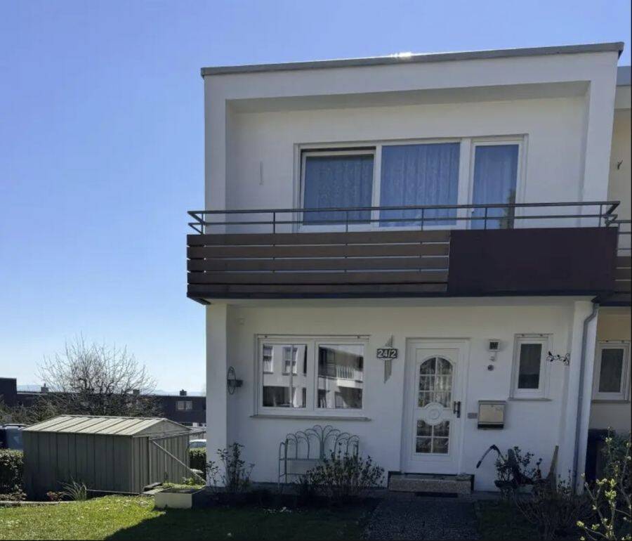 Provisionsfrei* Reiheneckhaus mit Einliegerwohnung von Privat in Herrenberg – Brahmsstraße, 71083 Herrenberg