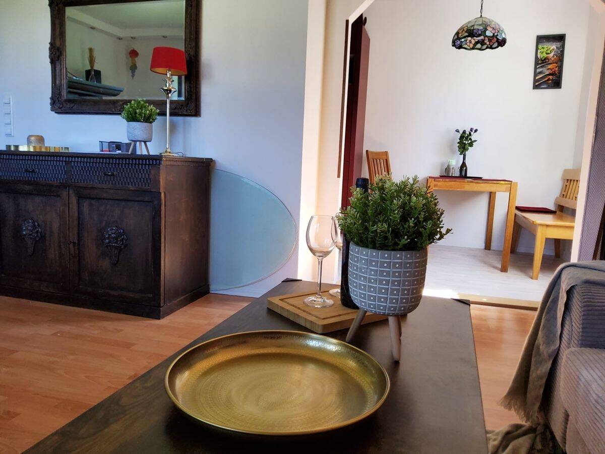 Schöne vollmöblierte 2 Zimmerwohnung zu vermieten in Neuried