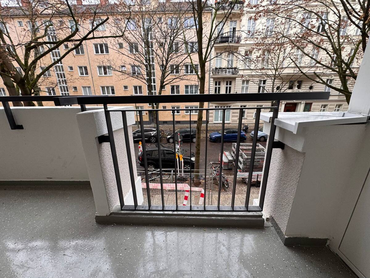 Charlottenburg: Eislebener Str: VERMIETETE 1-Zi-Whg, 40m² – 2.OG + SÜD-Balkon – kündbar in 9 Monaten, 10789 Berlin (Tempelhof-Schöneberg Charlottenburg Schöneberg Wilmersdorf)