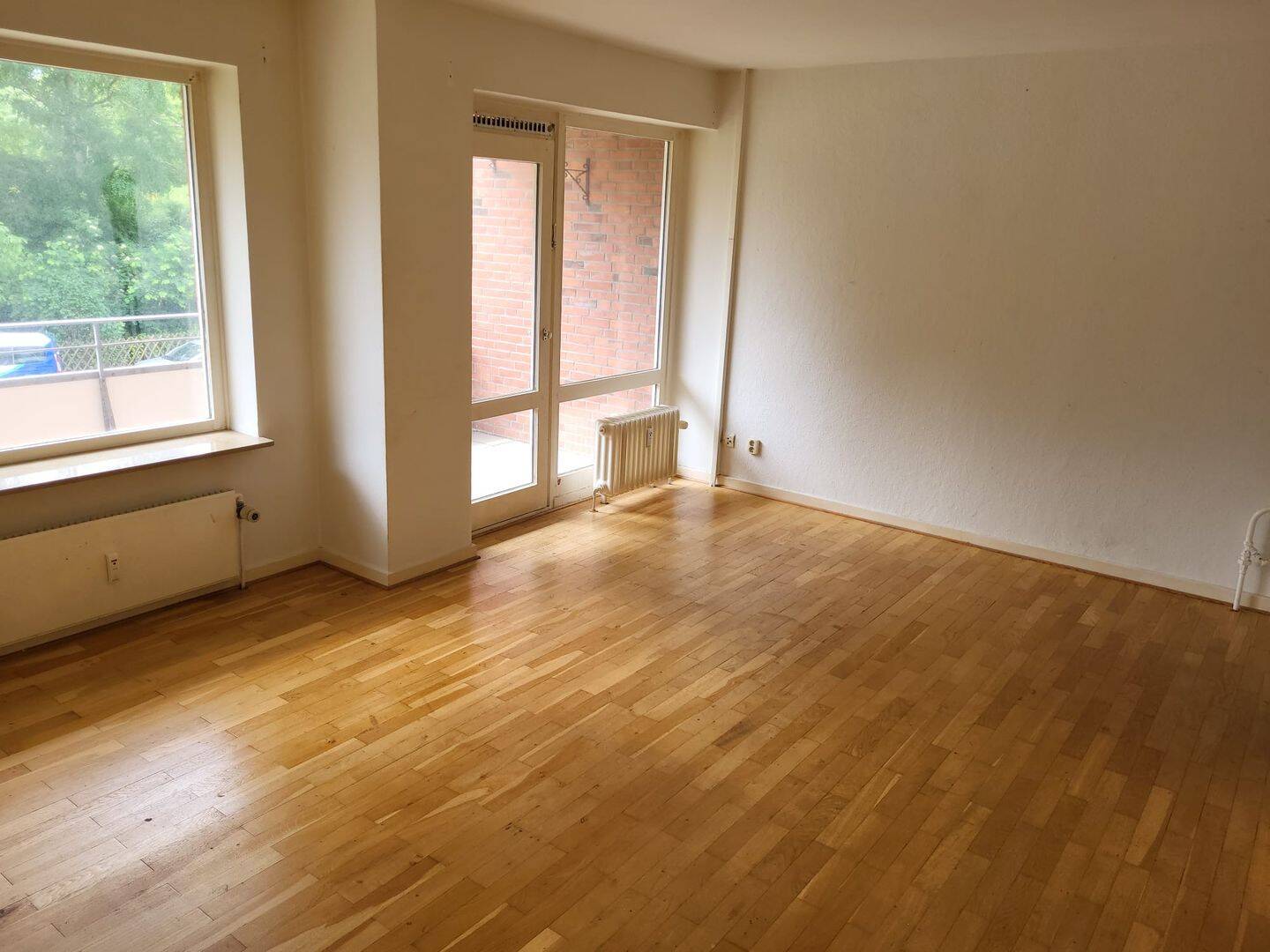 Ruhig wohnen mit Grünblick , renovierte 2-Zimmer-Wohnung in Flensburg-Jürgensby, 24943 Flensburg (Engelsby Fruerlund Jürgensby Sandberg Tarup)