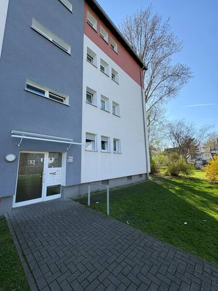 Hier fühlen Sie sich wohl: praktische 4-Zimmer-Wohnung, 45327 Essen (Katernberg Stoppenberg)