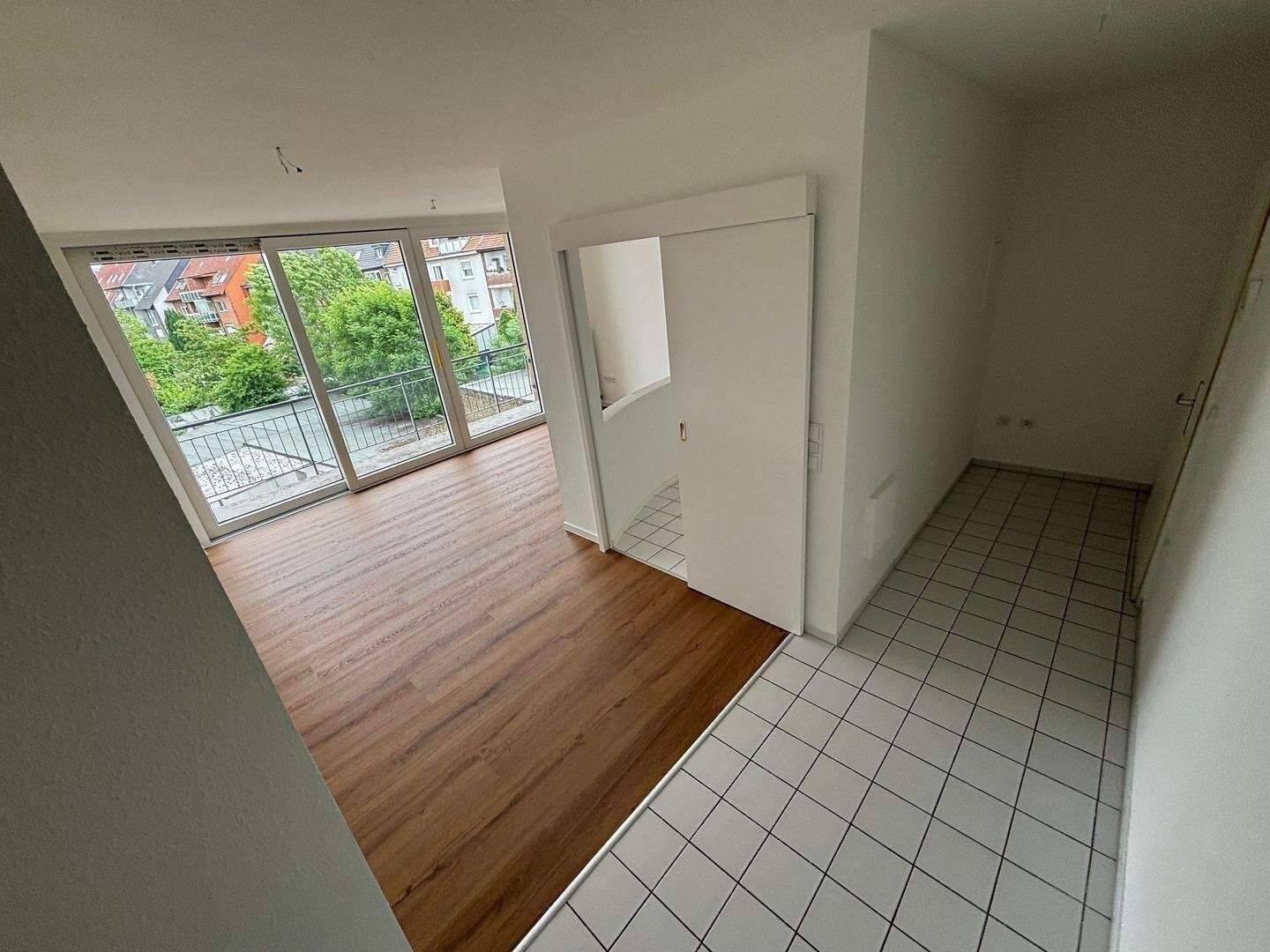 Erstbezug nach Renovierung! Moderne 2-Zimmer-Wohnung mit offener Küche & Balkon in Hamm, 59067 Hamm
