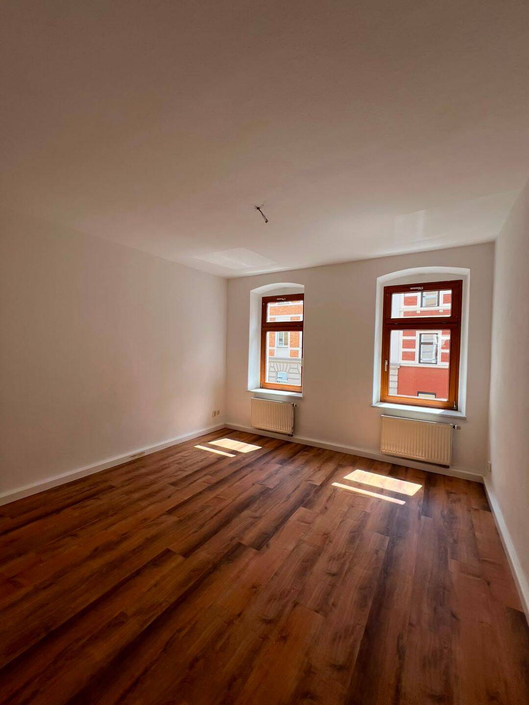 Neu renovierte 2 – Zimmer Wohnung / Bezugsfertig ab 01.05.2026, 7546 Gera