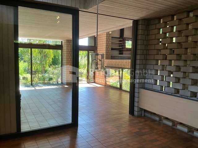 Viel Platz für die Familie im Grünen: Stilvolles Reihenhaus mit Terrasse, Garten und Garage, 76228 Karlsruhe
