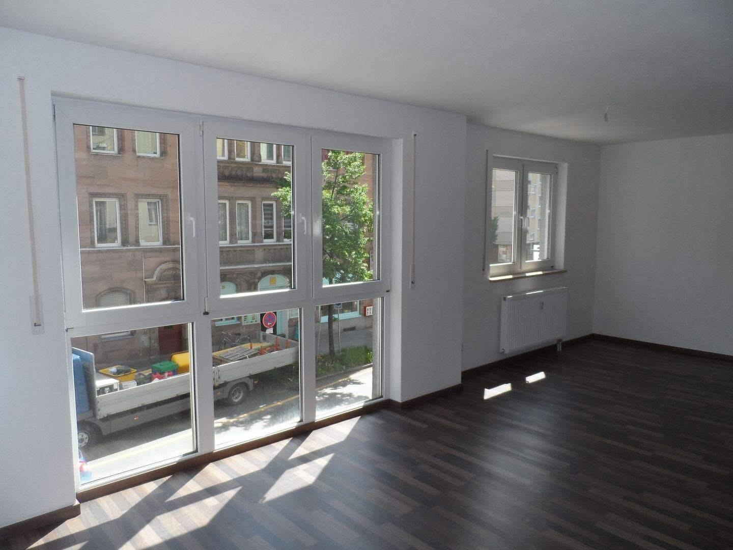 Nürnberg St.Peter: schöne 3-Zimmerwohnung mit bodentiefem Fensterelement; Aufzug; Tiefgarage – Nähe Wöhrder See und Hochschule, 90478 Nürnberg (Dutzendteich Gleißhammer Glockenhof Sankt Peter Zerzabelshof)