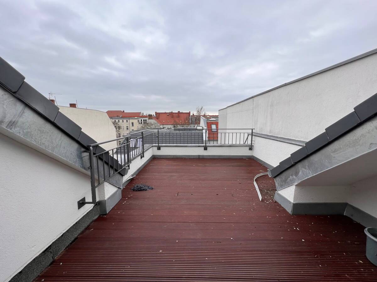 Zweitbezug im PENTHOUSE auf 2 Etagen – ca. 153 m², 4-Zi, TERRASSE, 2 Bäder, TG, LUXUS PUR per SOFORT, 13088 Berlin (Pankow)