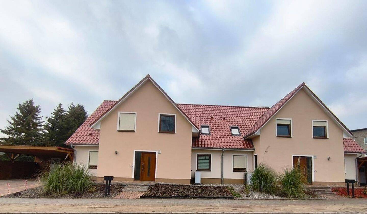 Neubau Erstbezug –  energieeffiziente Mittelwohnung im Reihenhaus für Familien zu vermieten, 23970 Hornstorf