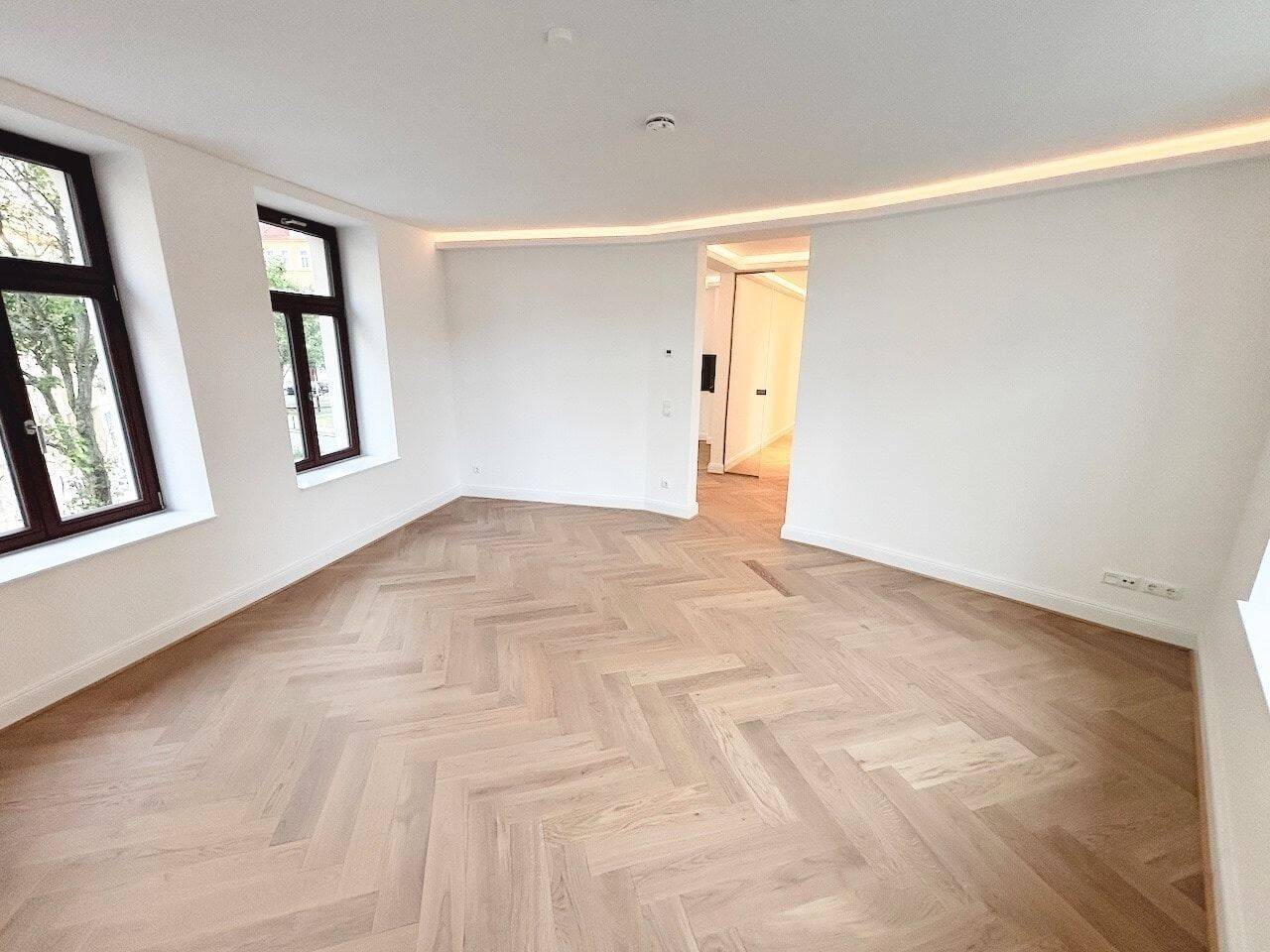 Stilvoll! + Erstbezug + Parkett + Fußbodenheizung + Tageslichtbad mit Wanne & Dusche + LED-Licht, 4177 Leipzig (Altlindenau Lindenau)