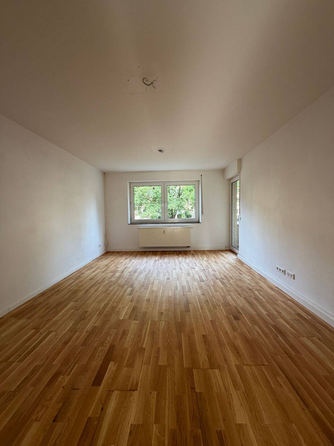 Helle 3-Zimmer-Wohnung im Hochparterre in St. Leonhard, 90439 Nürnberg (Großreuth bei Schweinau Schweinau Sankt Leonhard Sündersbühl)