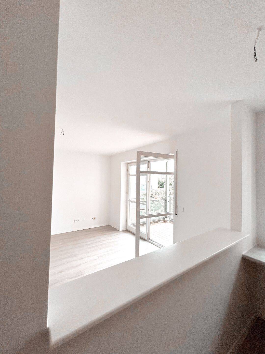 1 Zimmer-Apartment im Zentrum Straubing mit Balkon, Tiefgarage u. Einbauküche, 94315 Straubing