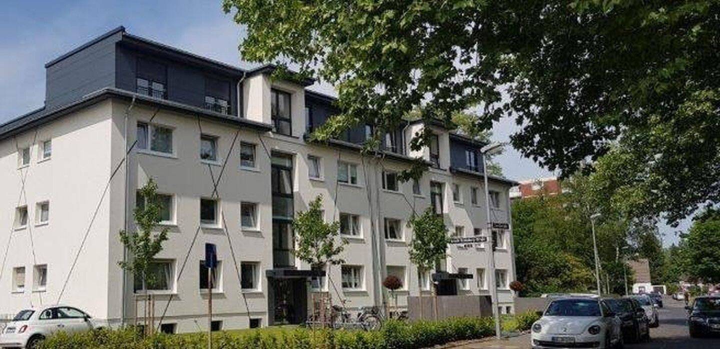 2 Raum , 55 m² , Balkon , topsaniert , Natursteinbad, Küche, Glattputzwände, 40597 Düsseldorf (Benrath Hassels Urdenbach)