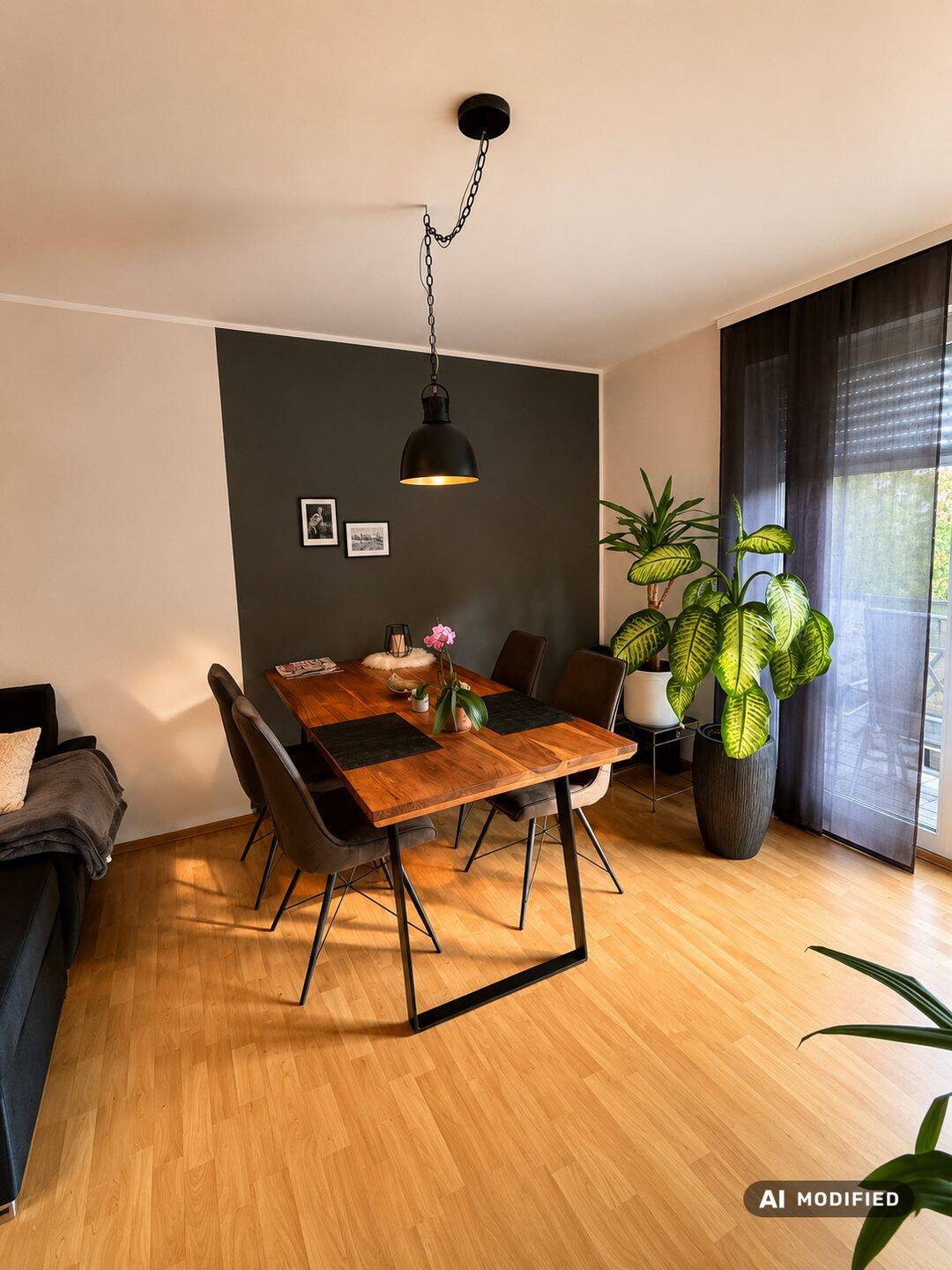 Attraktive 2-Zimmer Erdgeschosswohnung mit eigenem Garten und TG-Stellplatz, 92318 Neumarkt i.d. OPf.