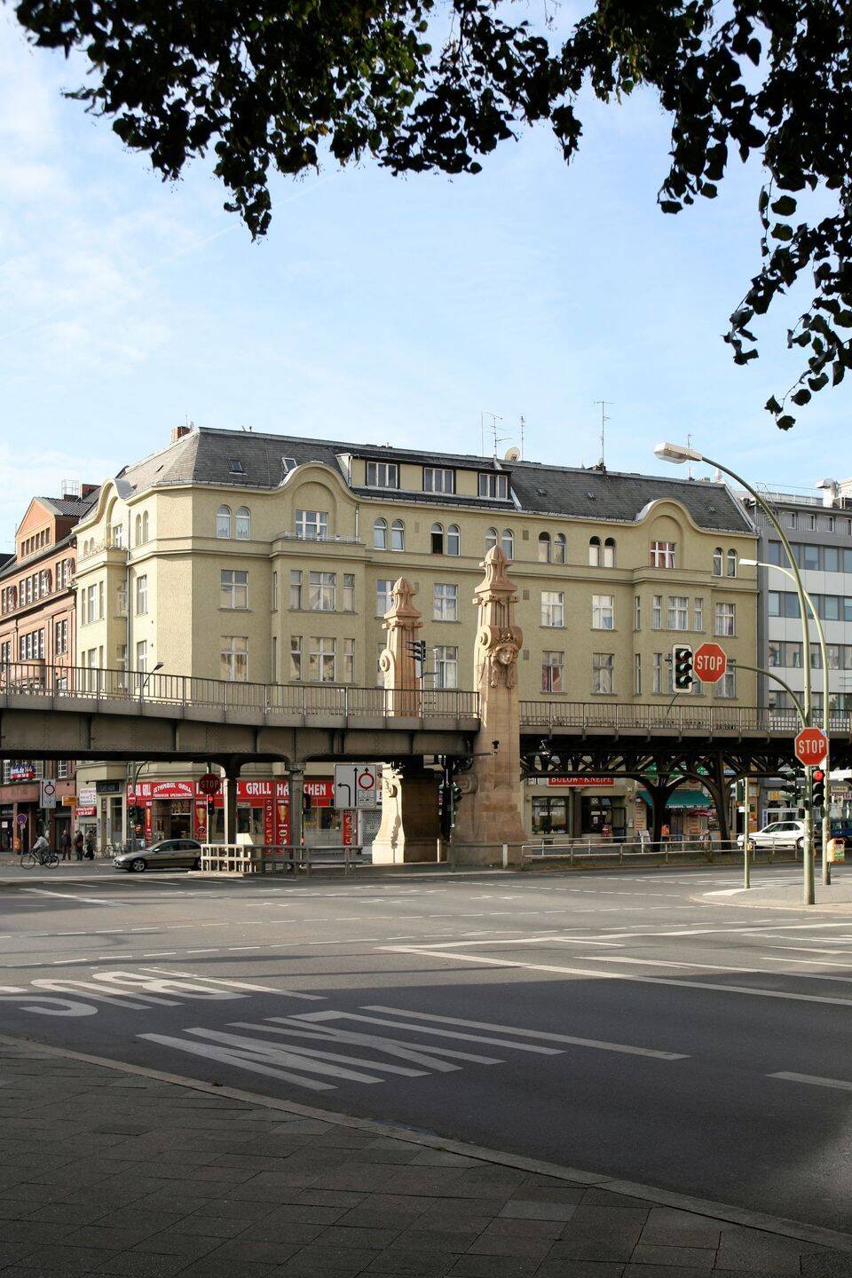 Helle 2-Zimmer Wohnung – ab sofort!, 10783 Berlin (Tempelhof-Schöneberg Schöneberg)