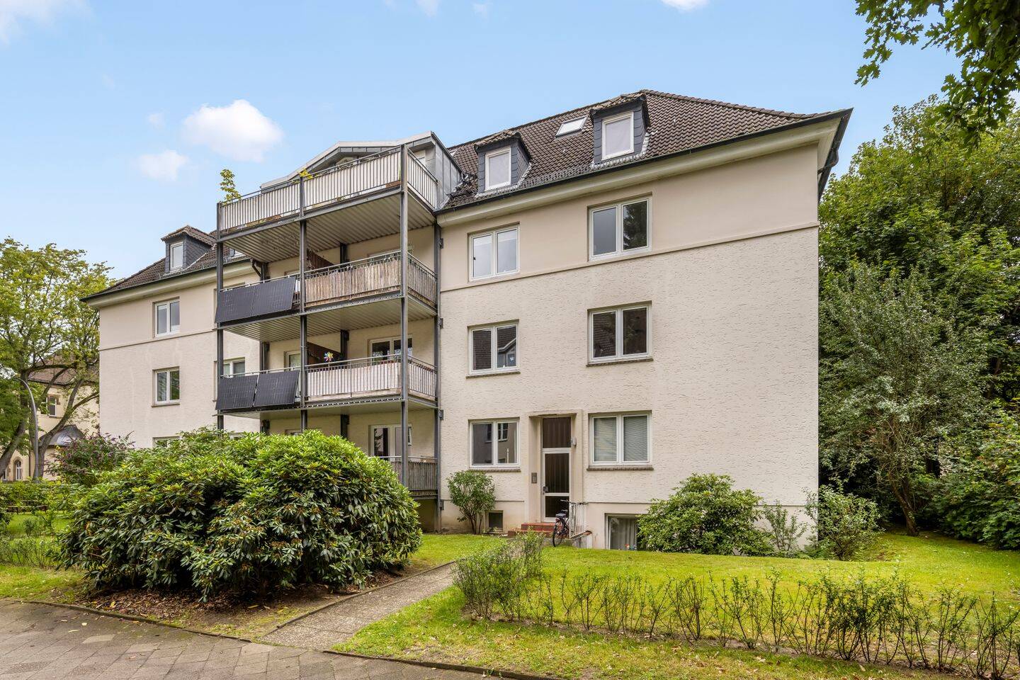 Gemütliches Wohnen im Dachgeschoss – mitten in Ottensen, 22763 Hamburg (Altona Othmarschen Ottensen)