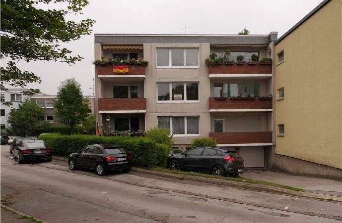 Ruhige, sanierte 3,5 Zimmer Wohnung, 45289 Essen (Burgaltendorf)