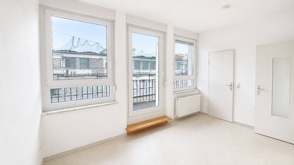 Single-Appartement am Bahnhof mit Balkon, 63739 Aschaffenburg (Innenstadt Österreicher Kolonie)