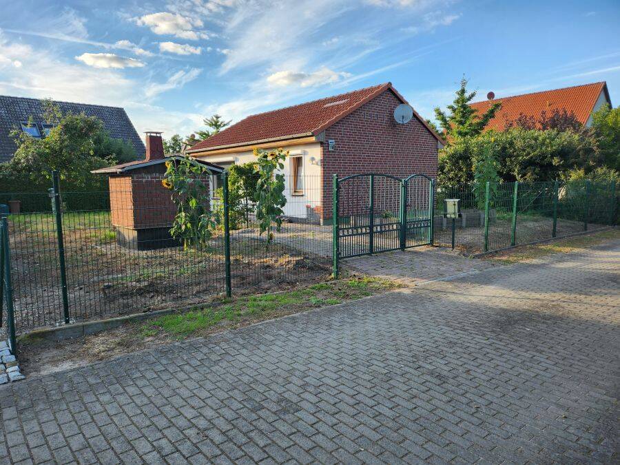 Provisionsfrei* Kleiner Bungalow ideal für Singles, 39524 Sandau (Elbe)